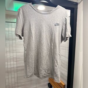 Nike Heather Gray Short Sleeve Tee